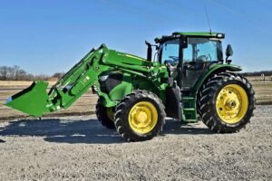 2017 John Deere 6155R