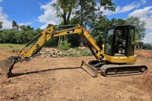 2017 Cat 305.5 e2 CR