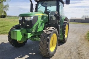 2017 John Deere 6130R