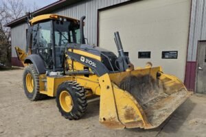 2019 JOHN DEERE 310SL